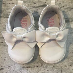 EUC White Kamila Stride Rite